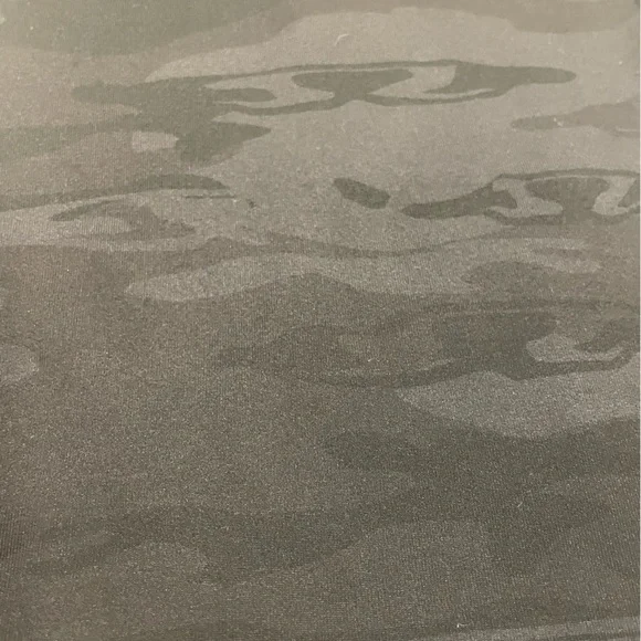 Lululemon Tank - Picture 6 of 7